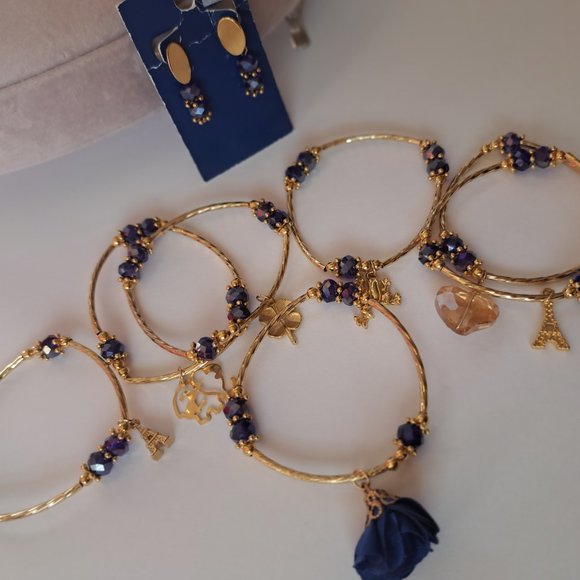 BRACELETS AND EARRINGS - Picture 2 of 4